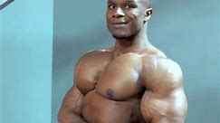 Lifetime natural side chest of Kenyan bodybuilder Morgan! @morgannakhisa @musclemania Musclemania.com | Musclemania Africa