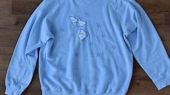 90s vintage butterfly embroidered pastel blue pastel crewneck sweatshirt medium