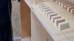 tool storage cabinet able to adjust the spacing of shelves
