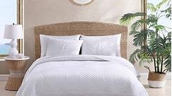 Tommy Bahama Pineapple Resort White Cotton Quilt & Sham(s) - Bed Bath & Beyond - 37246826
